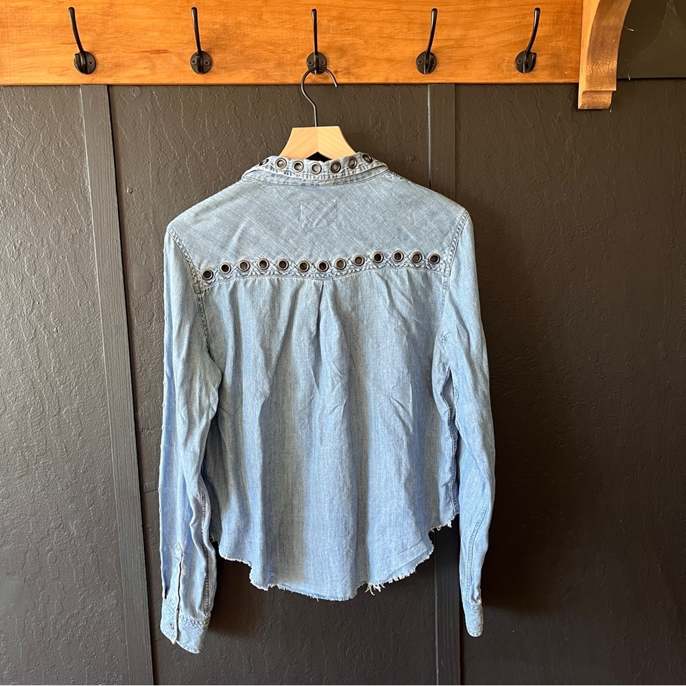 Rails Clayton Raw Hem Grommet Denim Shirt - Picture 9 of 14